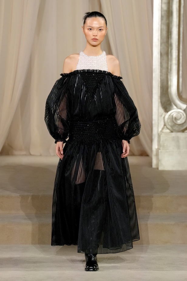 مجموعة Chanel للأزياء الراقية لموسم خريف وشتاء 2025-2026