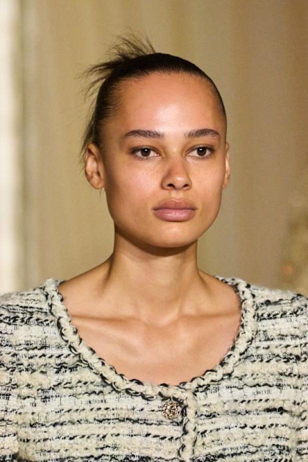 مجموعة Chanel للأزياء الراقية لموسم خريف وشتاء 2025-2026