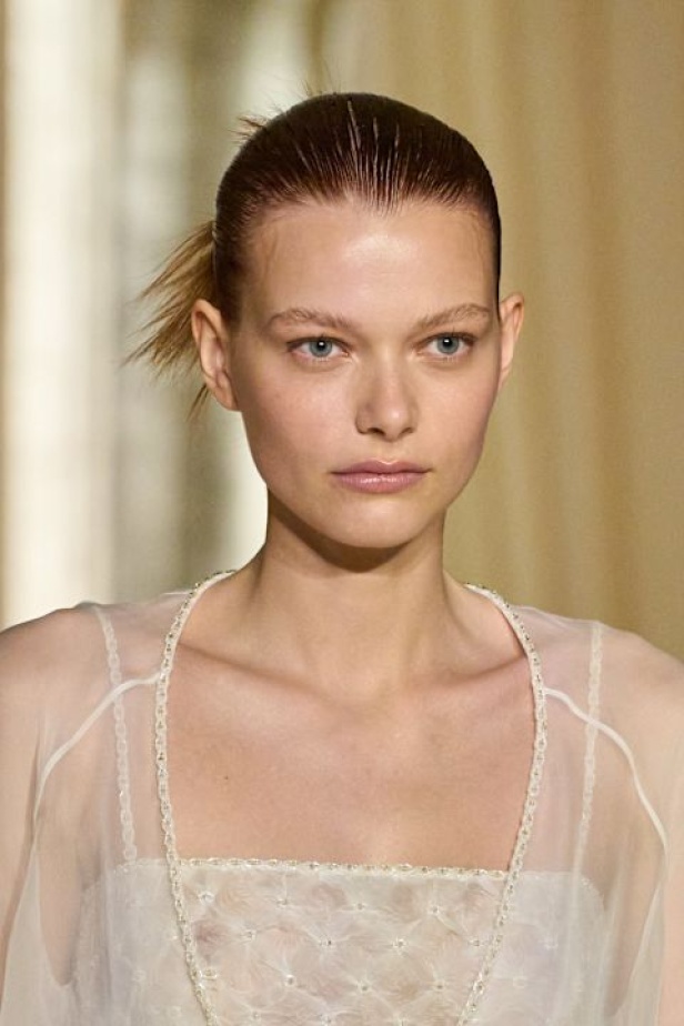 مجموعة Chanel للأزياء الراقية لموسم خريف وشتاء 2025-2026