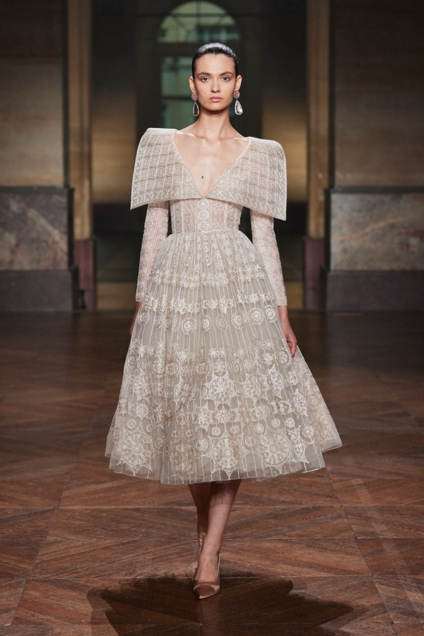 مجموعة جورج حبيقة "النظام الجديد" لخريف وشتاء 2025-2026.. عندما ينتصر الجمال على الفوضى (فيديو)