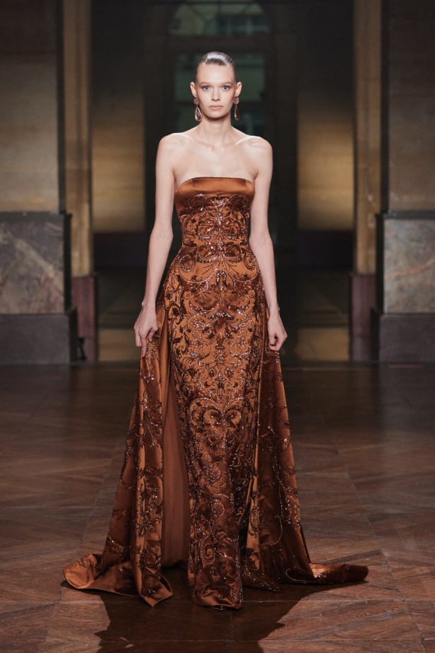 مجموعة جورج حبيقة "النظام الجديد" لخريف وشتاء 2025-2026.. عندما ينتصر الجمال على الفوضى (فيديو)