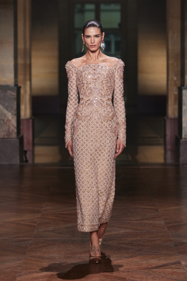 مجموعة جورج حبيقة "النظام الجديد" لخريف وشتاء 2025-2026.. عندما ينتصر الجمال على الفوضى (فيديو)