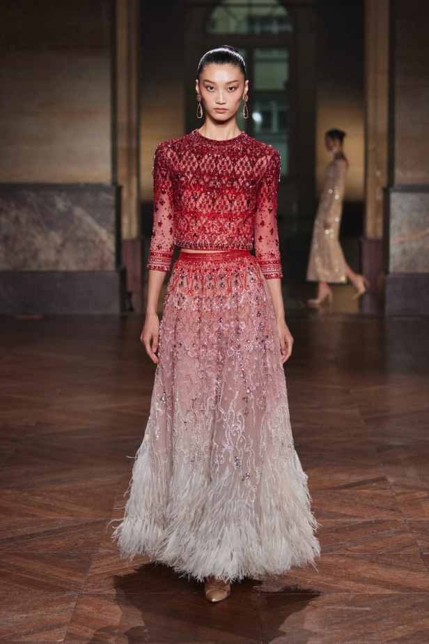 مجموعة جورج حبيقة "النظام الجديد" لخريف وشتاء 2025-2026.. عندما ينتصر الجمال على الفوضى (فيديو)