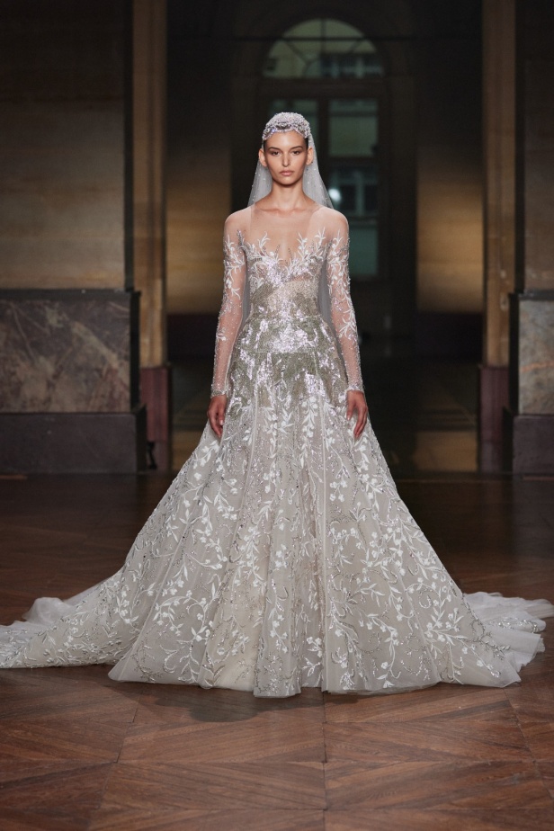 مجموعة جورج حبيقة "النظام الجديد" لخريف وشتاء 2025-2026.. عندما ينتصر الجمال على الفوضى (فيديو)