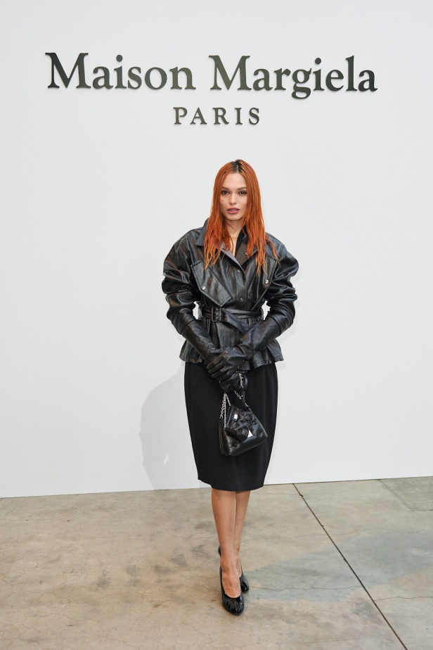 مجموعة ميزون مارجيلا للأزياء الراقية لخريف وشتاء 2026: بداية جديدة تحت قيادة غلين مارتنز