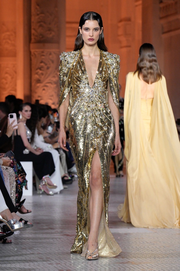 مجموعة Zuhair Murad الراقية لخريف وشتاء 2025