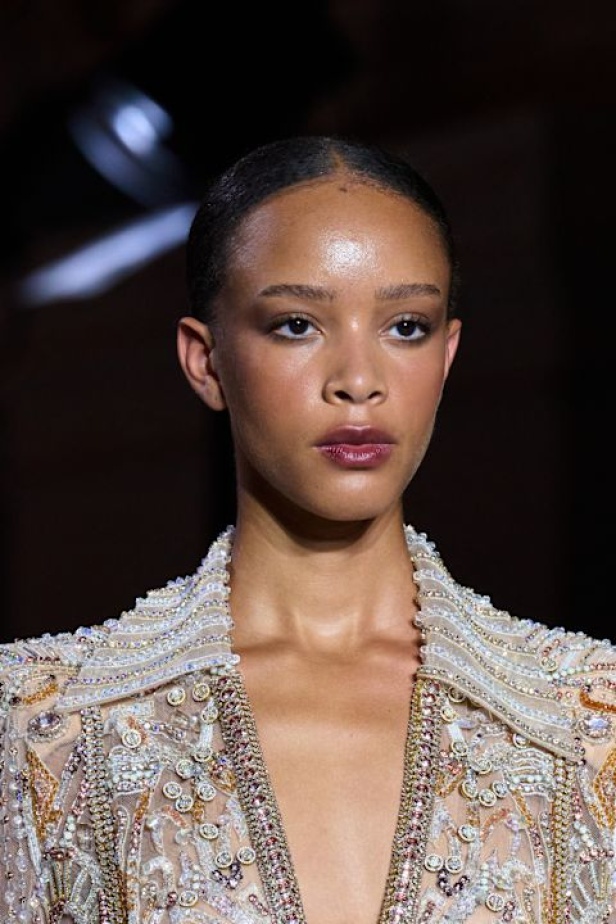 مجموعة Zuhair Murad الراقية لخريف وشتاء 2025