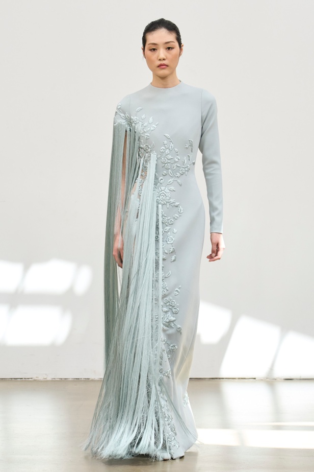 "حين تمشي دمشق على خشبة باريس"... رامي العلي يتحدّث لـ"هي" عن مجموعته لخريف وشتاء 2025 للأزياء الراقية: تقدير كبير ومسؤولية مضاعفة (فيديو)