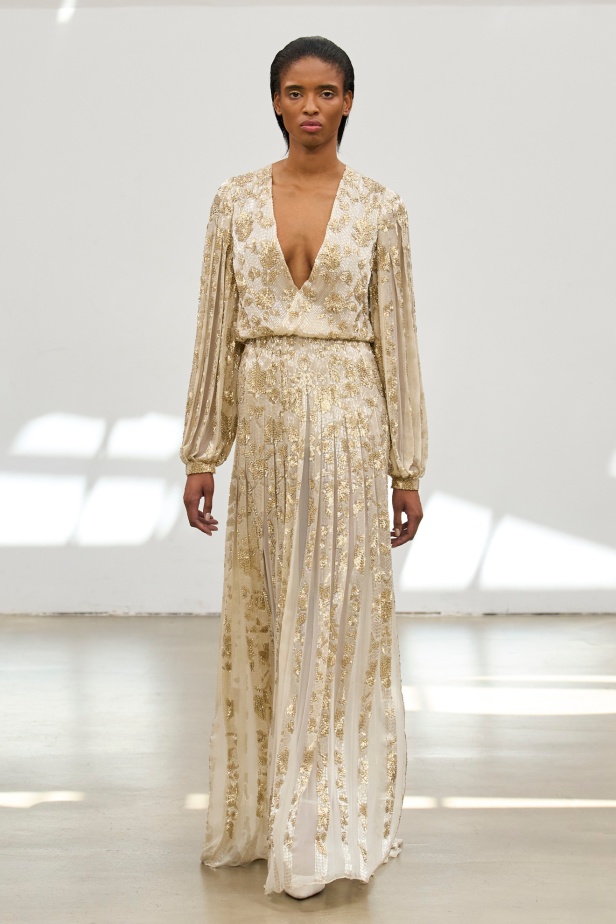 "حين تمشي دمشق على خشبة باريس"... رامي العلي يتحدّث لـ"هي" عن مجموعته لخريف وشتاء 2025 للأزياء الراقية: تقدير كبير ومسؤولية مضاعفة (فيديو)