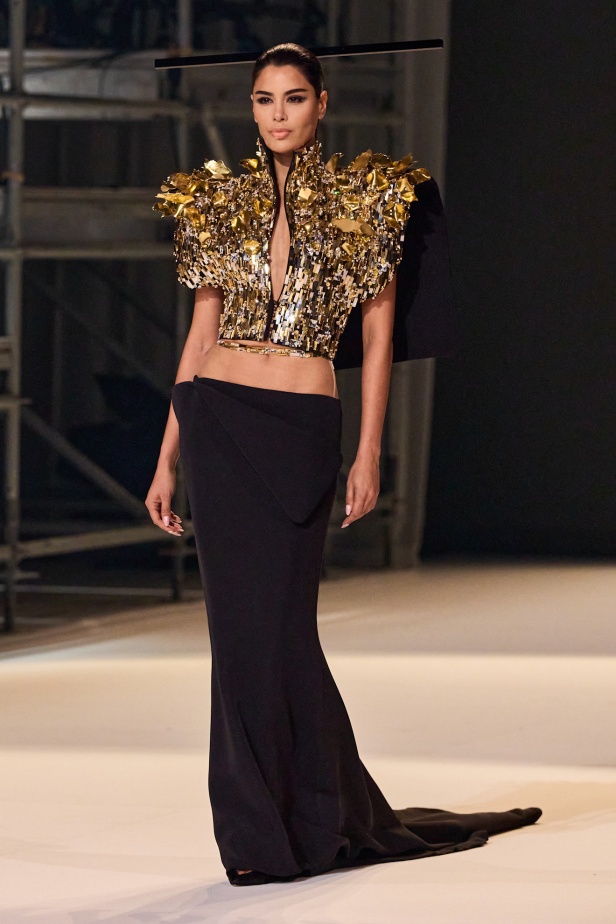 مجموعة Stephane Rolland للخياطة الراقية لخريف وشتاء 2025-2026