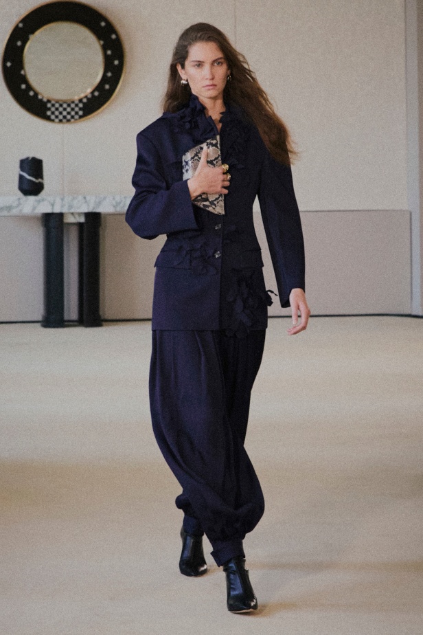 مجموعة Altuzarra لربيع وصيف 2026... اكتشاف الجمال في ما هو غير متوقع