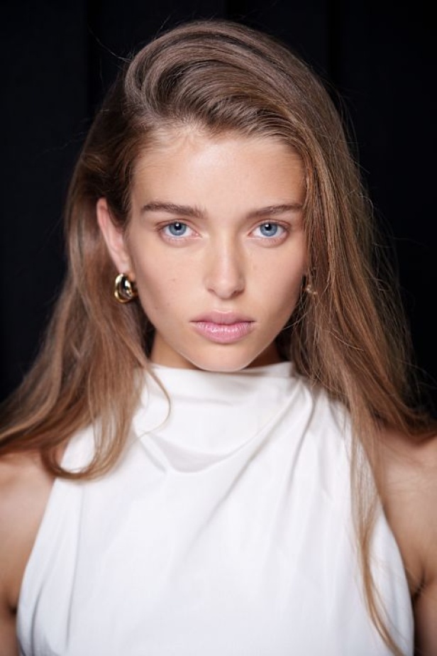 مجموعة Altuzarra لربيع وصيف 2026... اكتشاف الجمال في ما هو غير متوقع