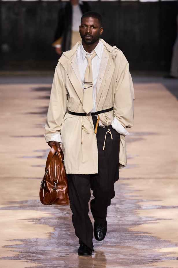 أناقة تُعيد تعريف البساطة في مجموعة BOSS ربيع و صيف 2026 للملابس الجاهزة 