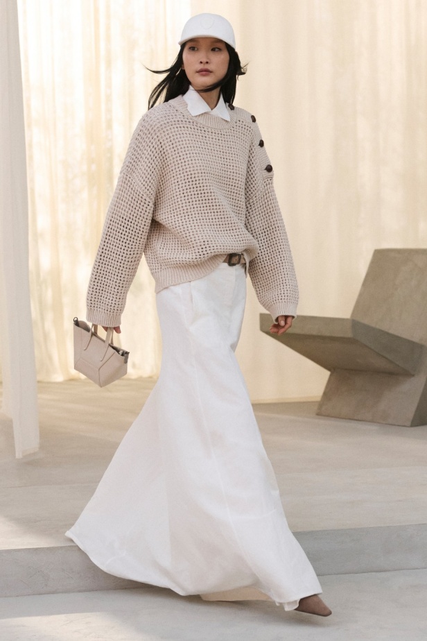 مجموعة Brunello Cucinelli لربيع وصيف 2026... استلهام الأناقة من قوى الطبيعة الأربعة