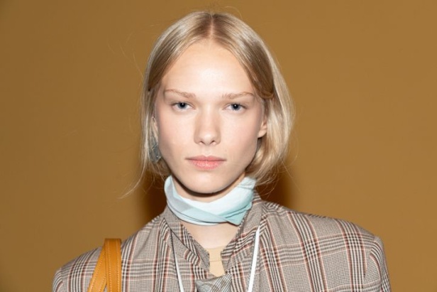 مجموعة كوتش لربيع 2026 تجسّد روح نيويورك وتناقضاتها الفريدة