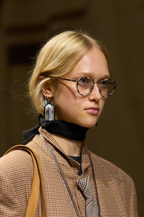 مجموعة كوتش لربيع 2026 تجسّد روح نيويورك وتناقضاتها الفريدة