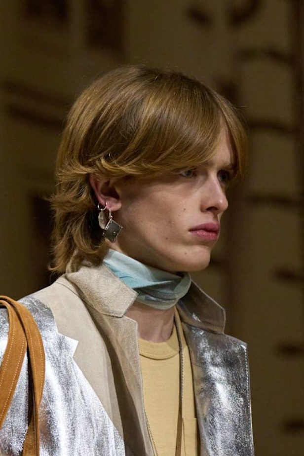 مجموعة كوتش لربيع 2026 تجسّد روح نيويورك وتناقضاتها الفريدة