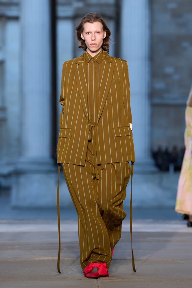 الطبعات عنوان مجموعة Erdem لربيع 2026