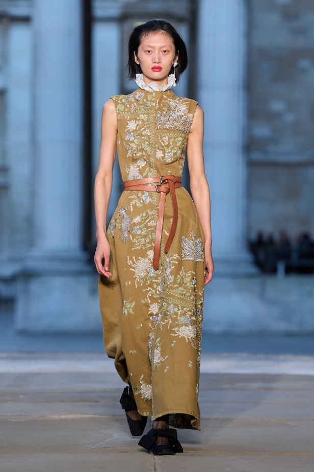 الطبعات عنوان مجموعة Erdem لربيع 2026