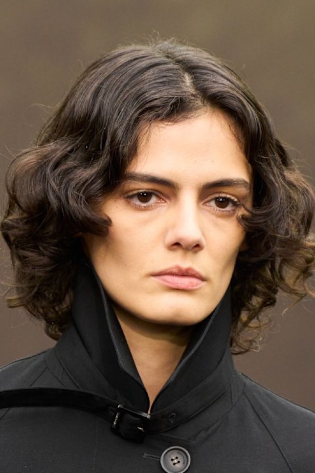 مجموعة Ferragamo تعود إلى حقبة العشرينيات بلمسة عصرية متجددة