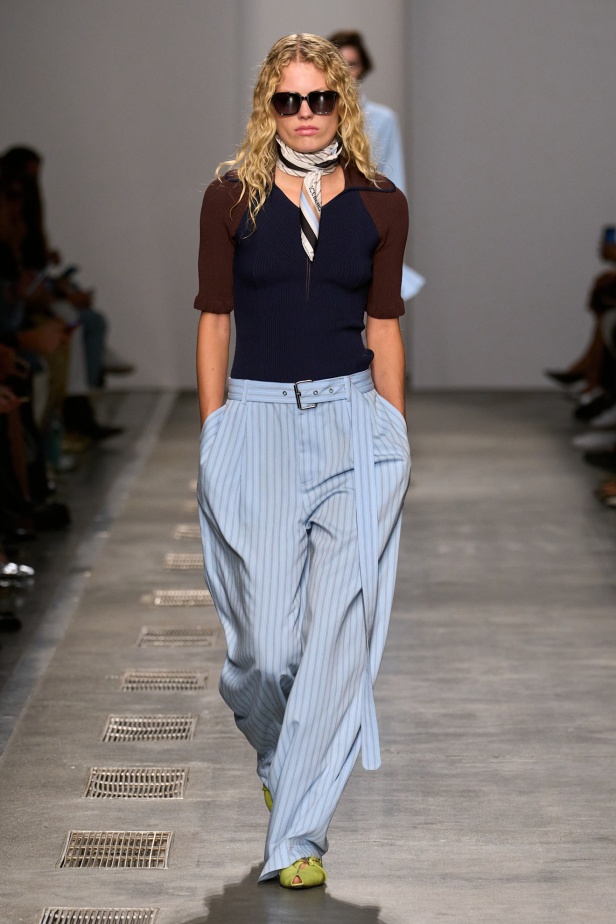 بين الأناقة الايطالية والحيوية البريطانية مجموعة ايسبرغ لموسم ربيع 2026