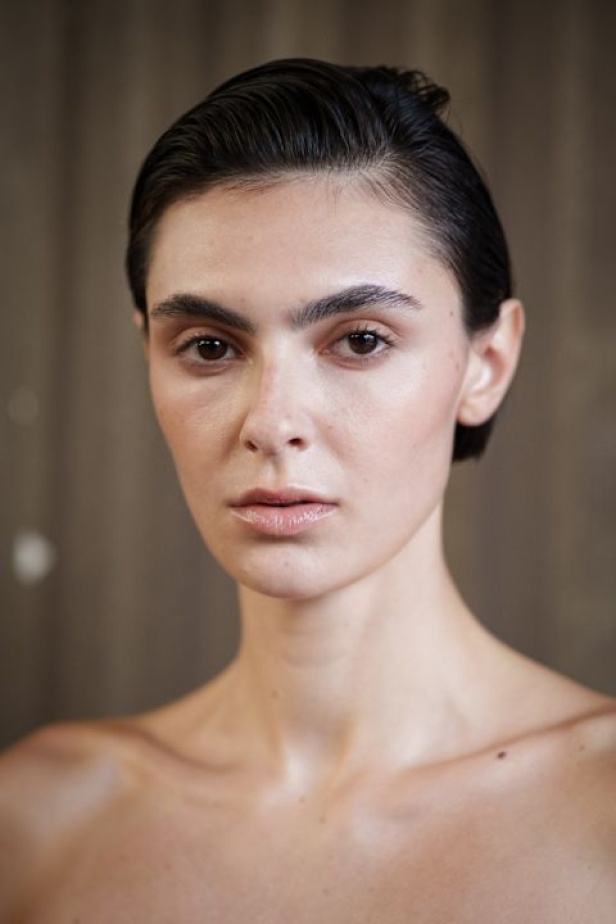 عرض أزياء Jason Wu لربيع وصيف 2026