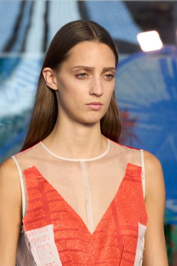 عرض أزياء Jason Wu لربيع وصيف 2026