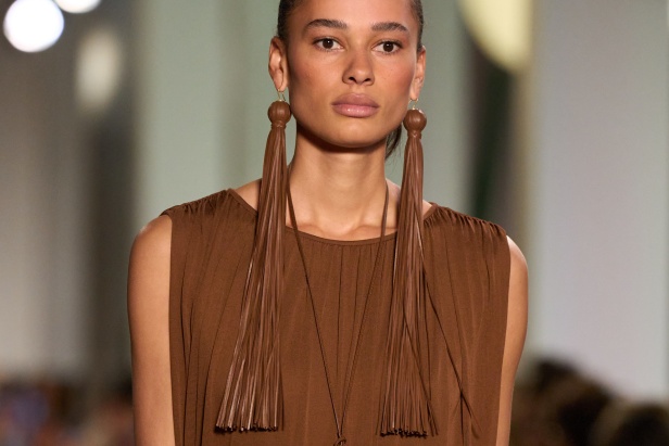 مجموعة مايكل كورس فلسفة قائمة على الجمال الطبيعي