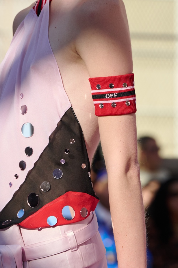 مجموعة اوف وايت لموسم ربيع 2026 بعنوان Pop Romance