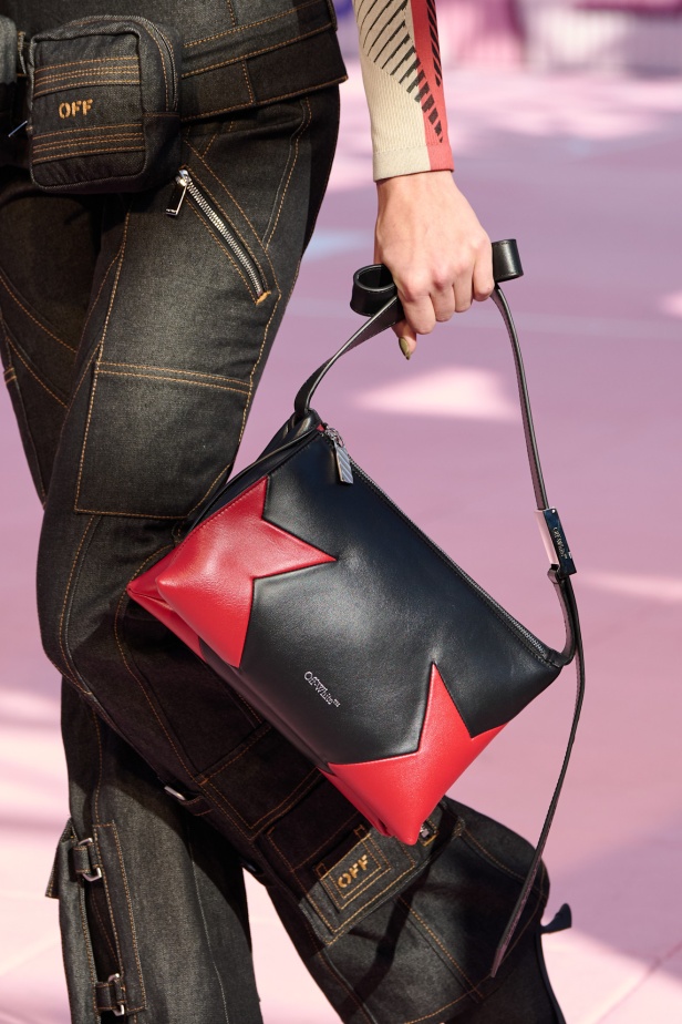 مجموعة اوف وايت لموسم ربيع 2026 بعنوان Pop Romance