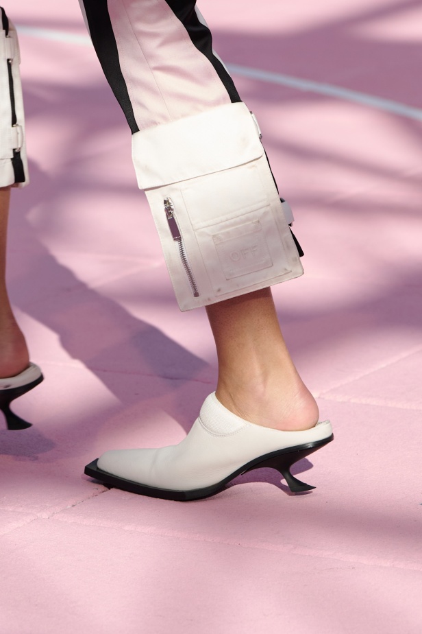 مجموعة اوف وايت لموسم ربيع 2026 بعنوان Pop Romance