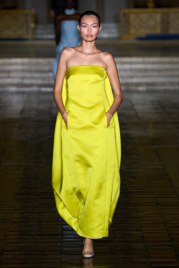 عرض أزياء مجموعة Prabal Gurung لربيع وصيف 2026