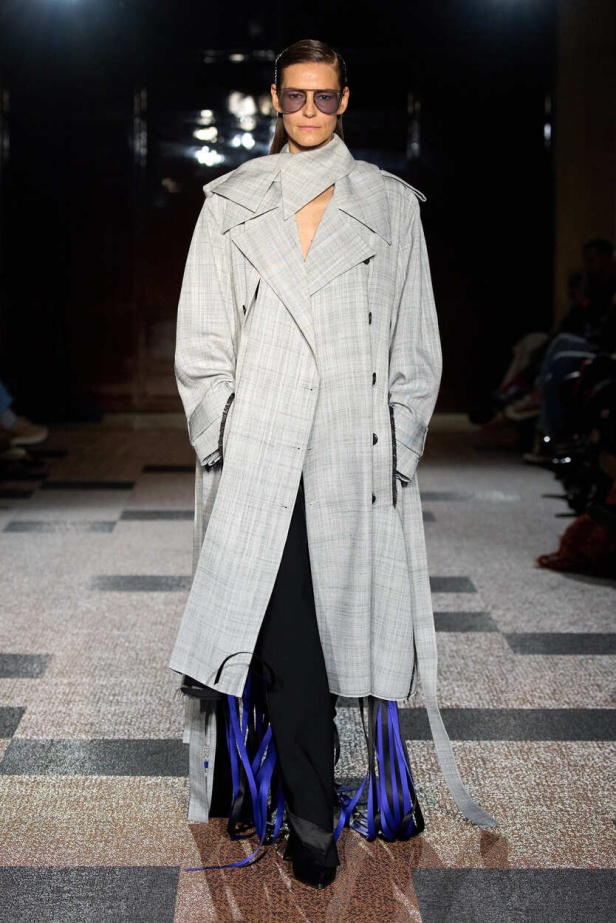 مجموعة Roksanda لموسم ربيع وصيف 2026 في لندن