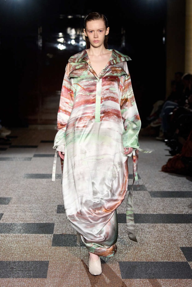 مجموعة Roksanda لموسم ربيع وصيف 2026 في لندن