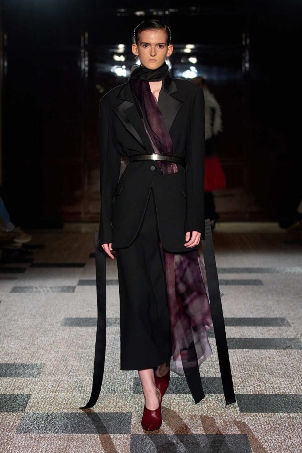 مجموعة Roksanda لموسم ربيع وصيف 2026 في لندن