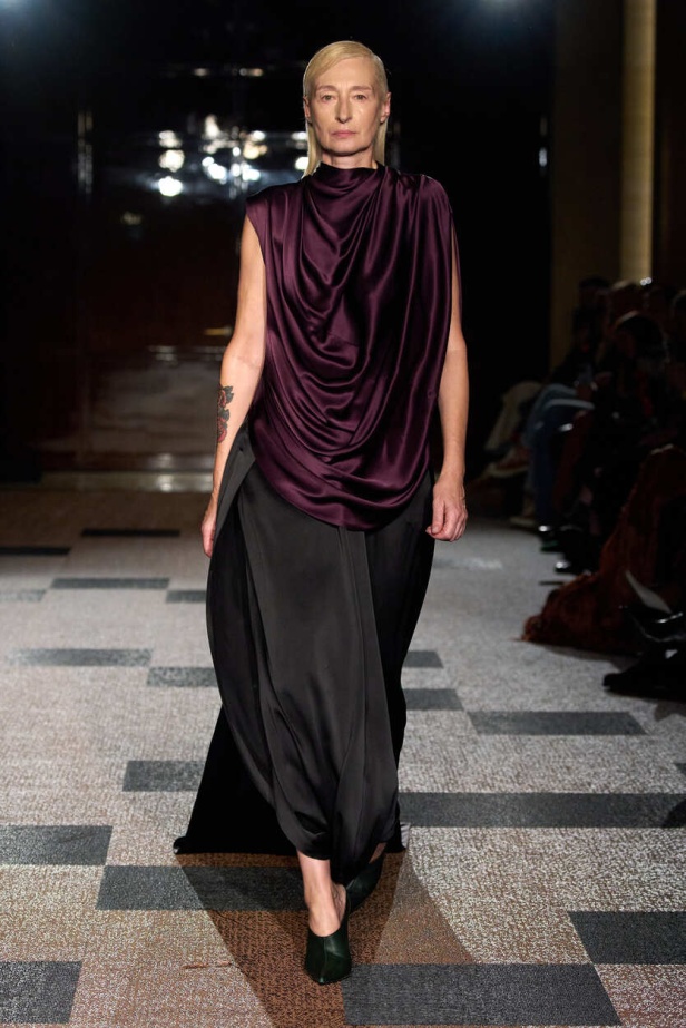 مجموعة Roksanda لموسم ربيع وصيف 2026 في لندن