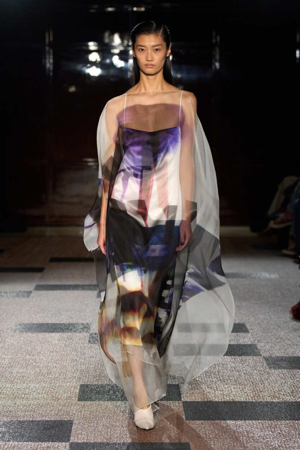 مجموعة Roksanda لموسم ربيع وصيف 2026 في لندن