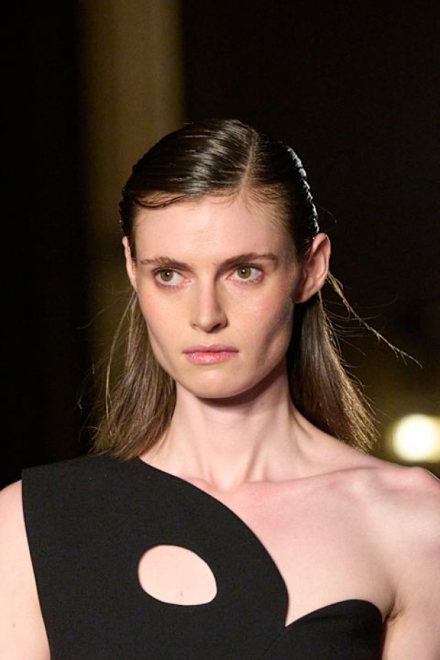 مجموعة Roksanda لموسم ربيع وصيف 2026 في لندن