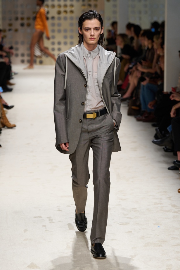 في Tod’s ربيع وصيف 2026 تتجلى الحِرفة الإيطالية والهوية المتفردة كرسالة