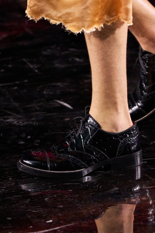 "ماثيو بلازي" يعيد كتابة شفرات "شانيل" بين الكواكب ويُطلق الدار إلى مدار جديد