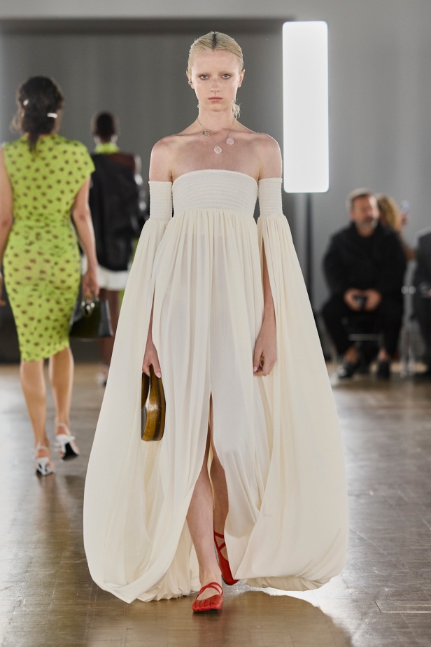 مجموعة Coperni لربيع وصيف 2026... تصاميم تشعرك بالراحة