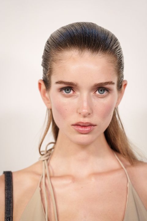 عرض أزياء Courrèges لربيع 2026