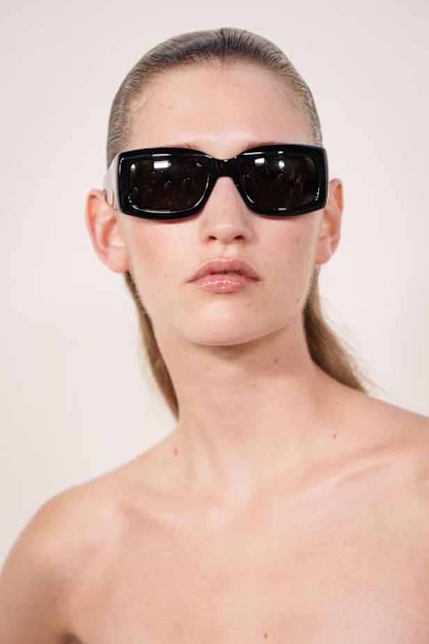 عرض أزياء Courrèges لربيع 2026