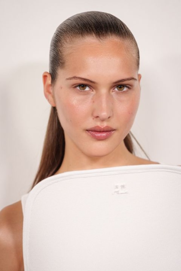 عرض أزياء Courrèges لربيع 2026