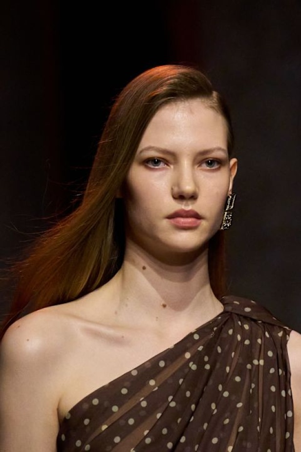 مجموعة إيلي صعب لربيع 2026