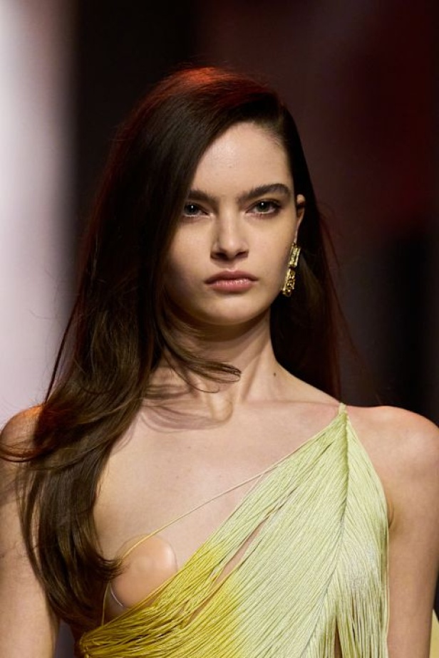 مجموعة إيلي صعب لربيع 2026