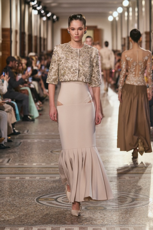 مجموعة جورج حبيقة لربيع وصيف 2026: أناقة تنبض في تصاميم تتحدى الزمن