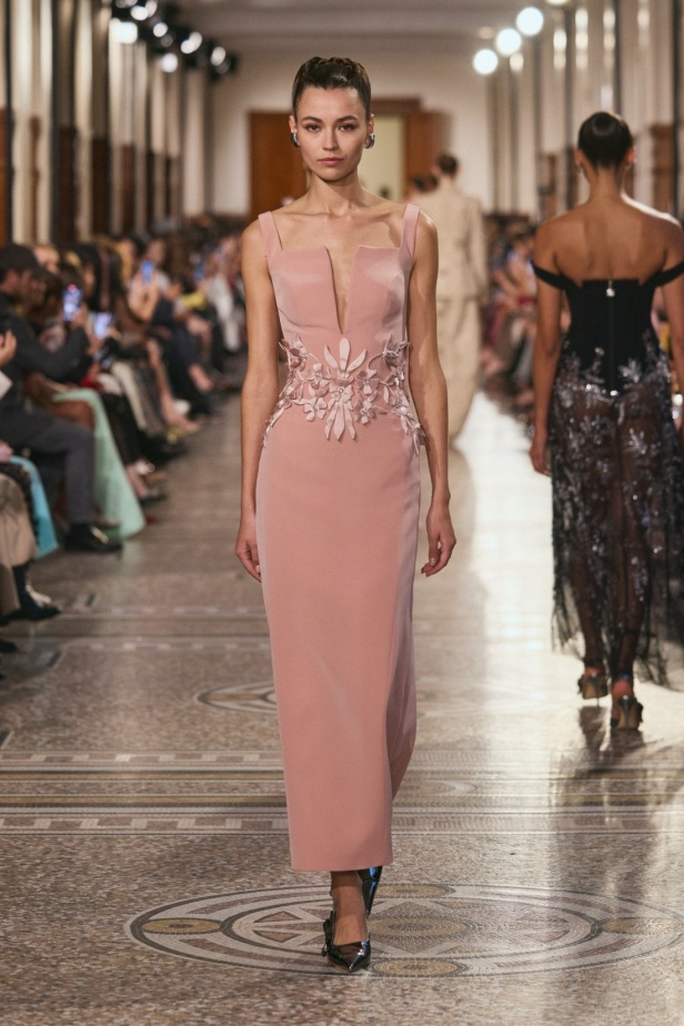 مجموعة جورج حبيقة لربيع وصيف 2026: أناقة تنبض في تصاميم تتحدى الزمن