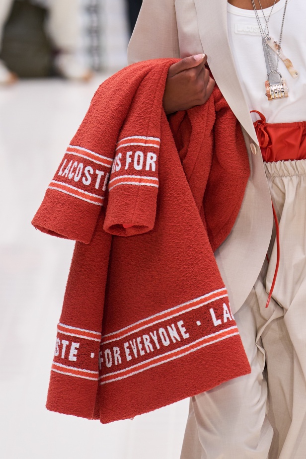 مجموعة Lacoste لربيع 2026... استكشاف لجوهر العلامة الرياضي برؤية جديدة