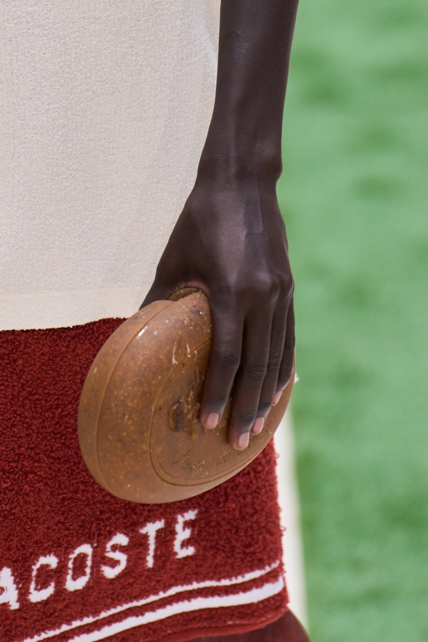 مجموعة Lacoste لربيع 2026... استكشاف لجوهر العلامة الرياضي برؤية جديدة